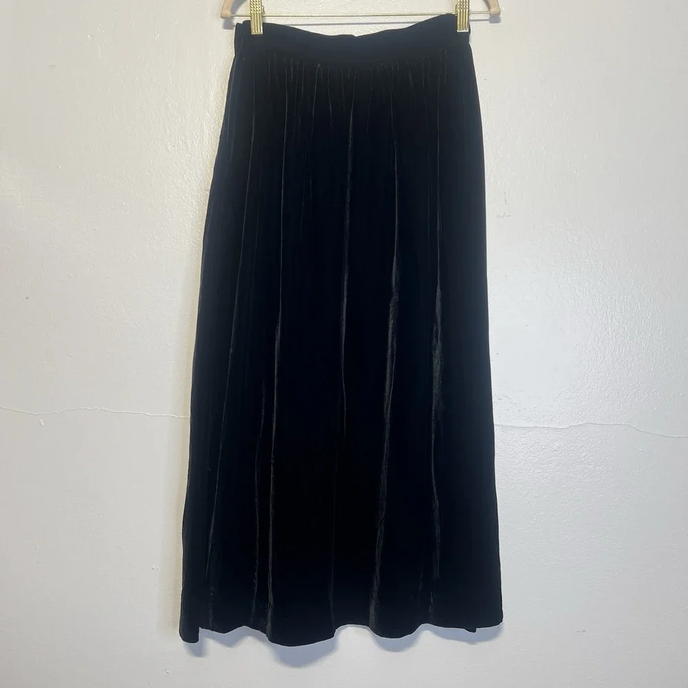 Vtg UNION Evan Picone‎ Black Velvet Silk Blend Skirt 6 whimsygoth Witchy Vampire